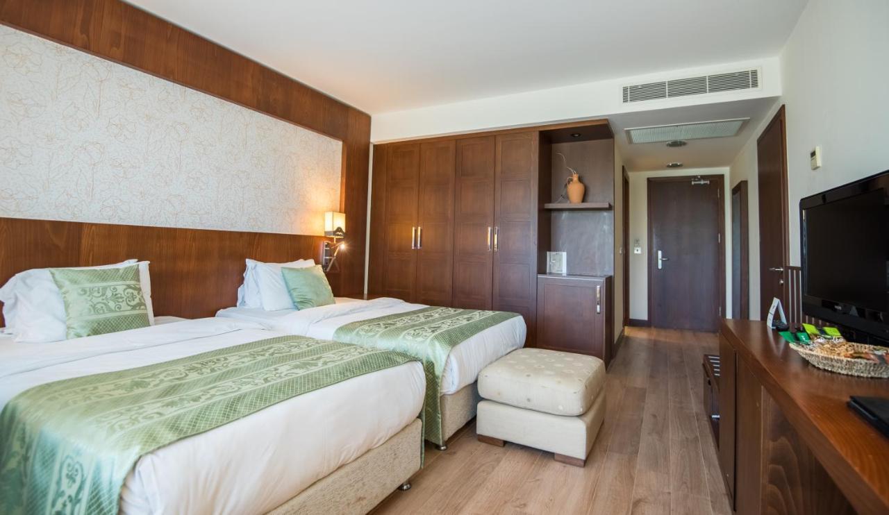 Korineum Golf & Beach Resort Agios Georgios  Exteriér fotografie